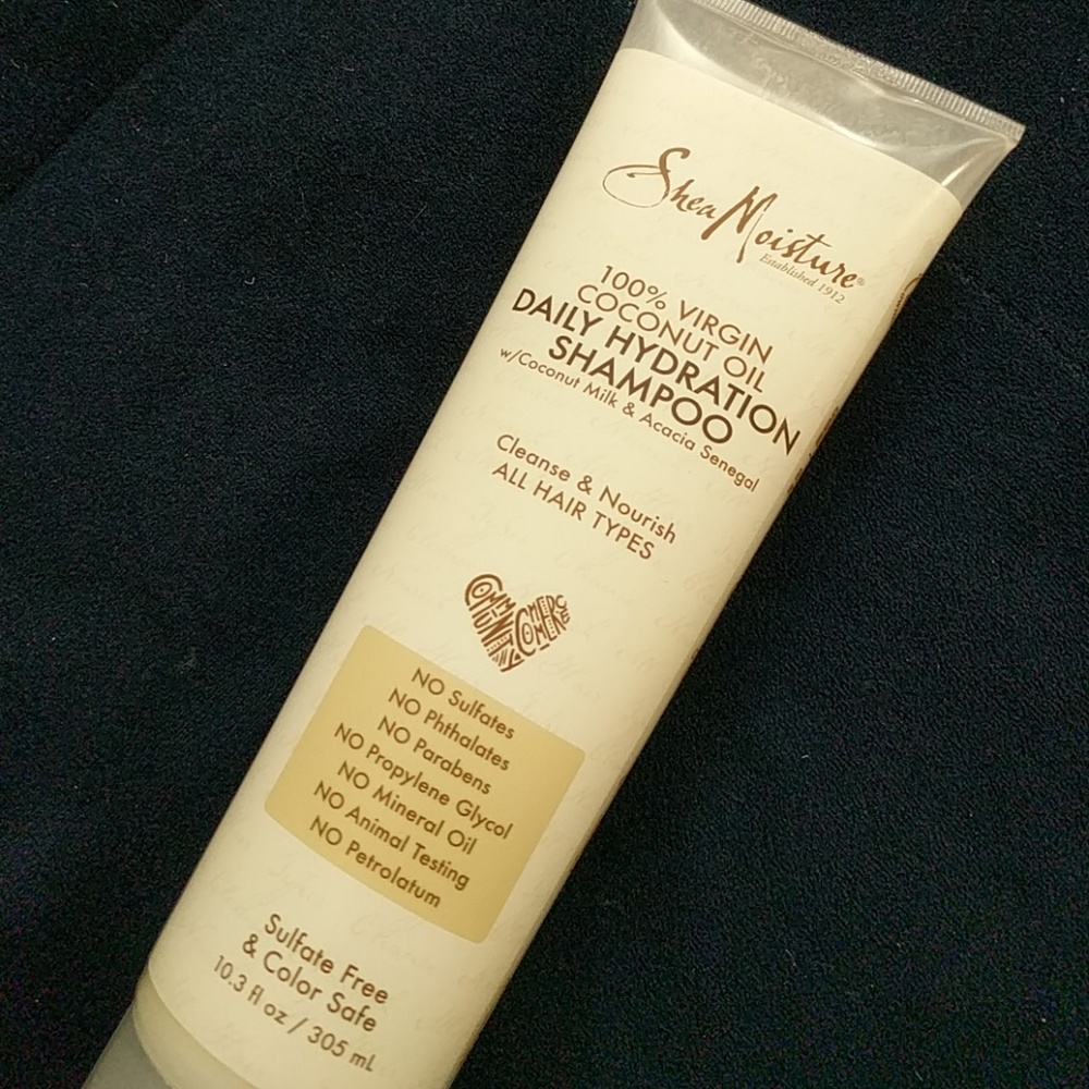 Shea Moisture Daily Hydration Shampoo 10.3fl oz